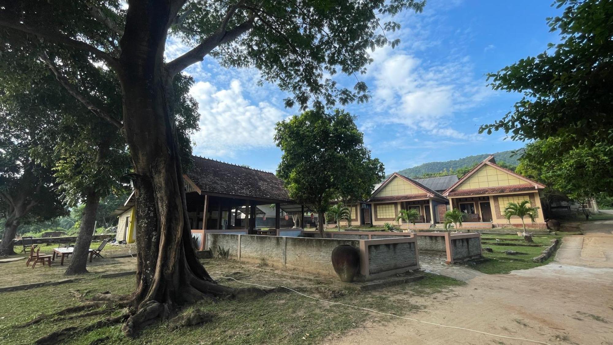 Mangrove Inn Karimunjawa Kültér fotó