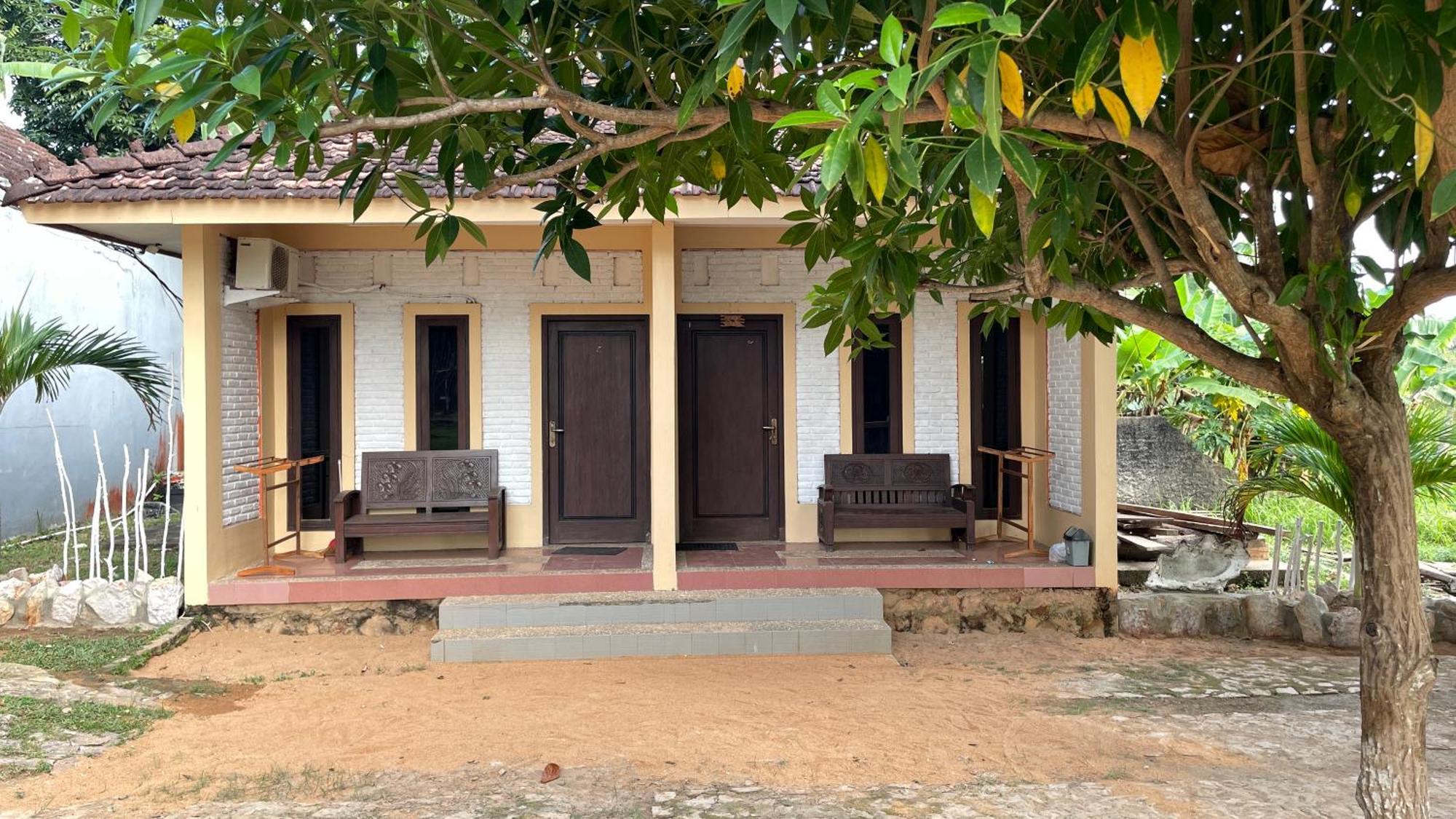 Mangrove Inn Karimunjawa Kültér fotó