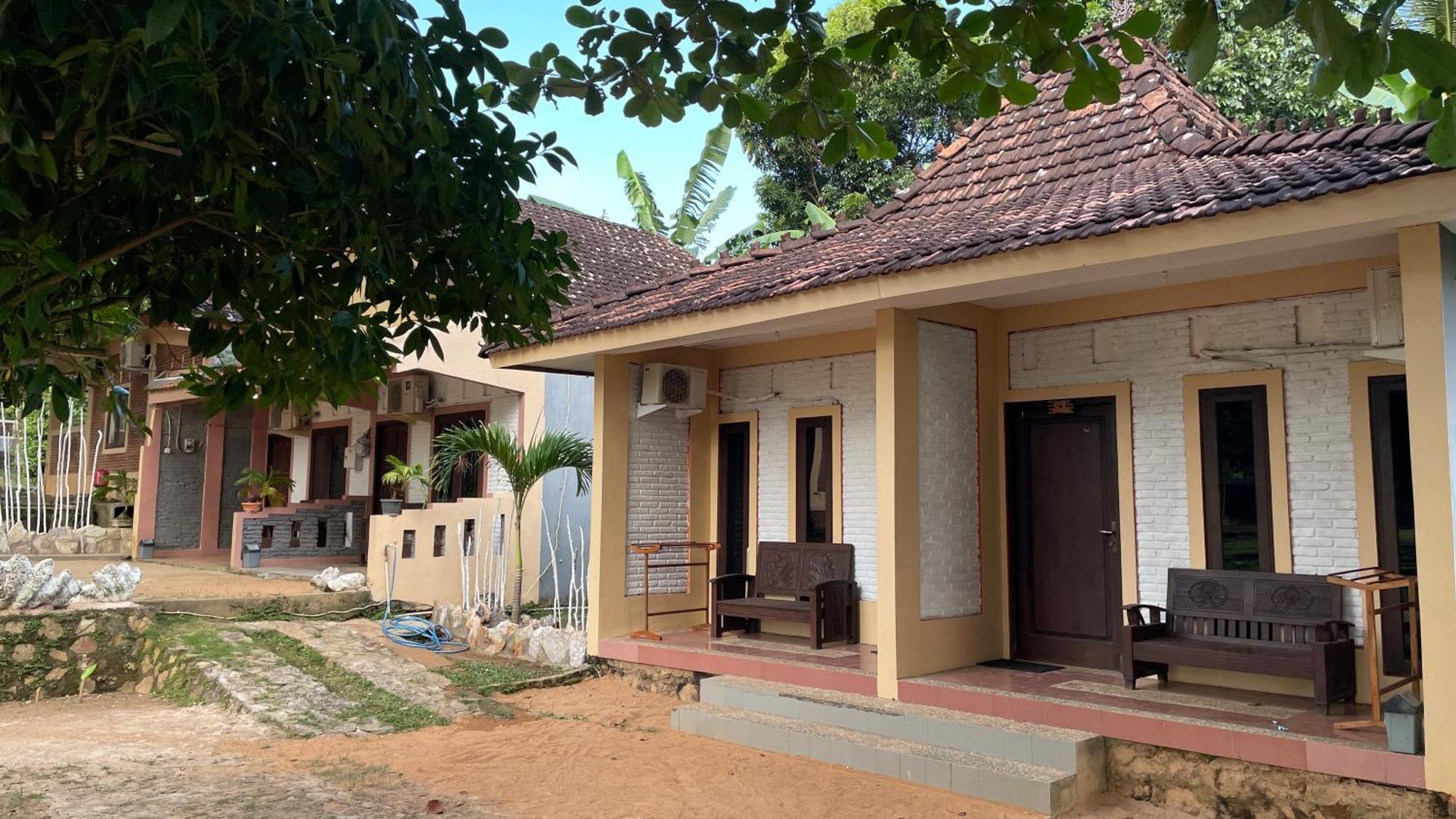 Mangrove Inn Karimunjawa Kültér fotó