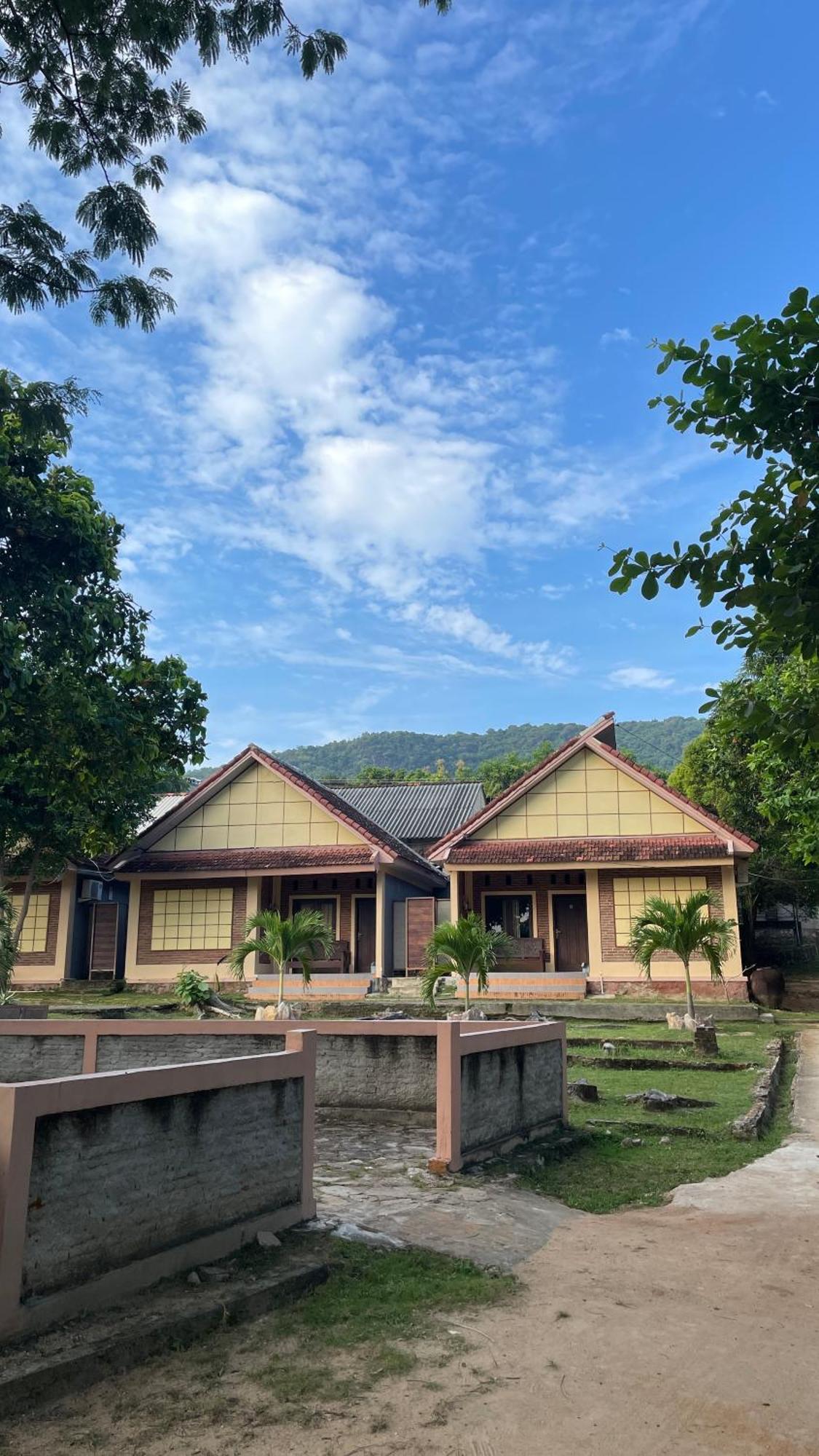 Mangrove Inn Karimunjawa Kültér fotó