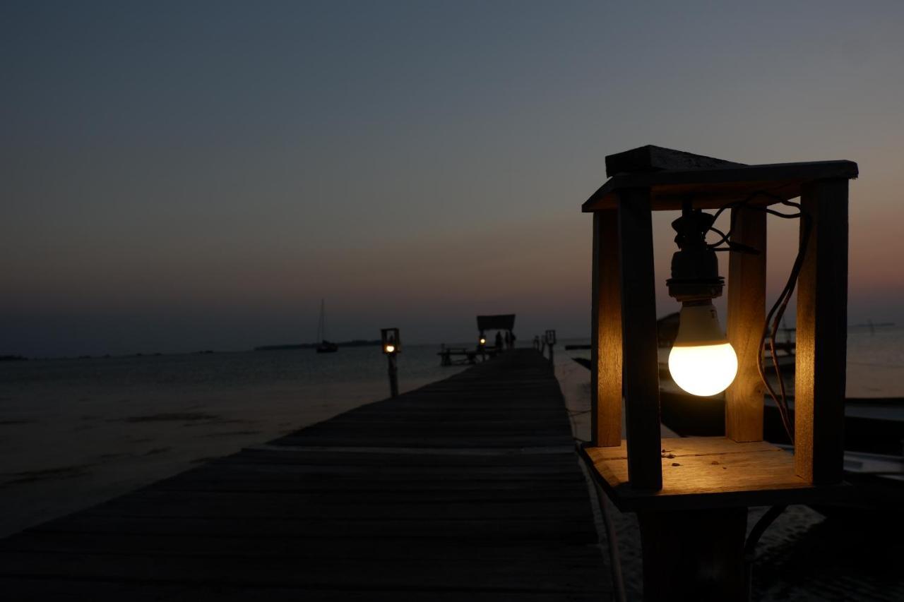 Mangrove Inn Karimunjawa Kültér fotó